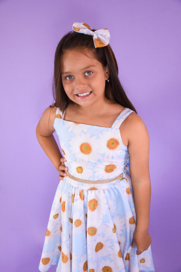 Vestido Juvenil Margaridas Estampado Aniversário Cinto de Strass - Image 2